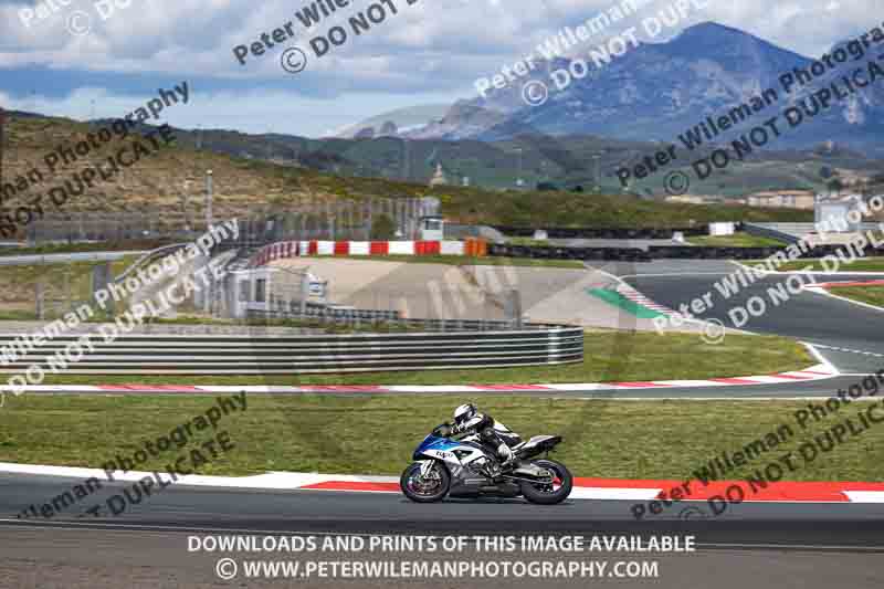 cadwell no limits trackday;cadwell park;cadwell park photographs;cadwell trackday photographs;enduro digital images;event digital images;eventdigitalimages;navarra;no limits trackdays;peter wileman photography;racing digital images;trackday digital images;trackday photos